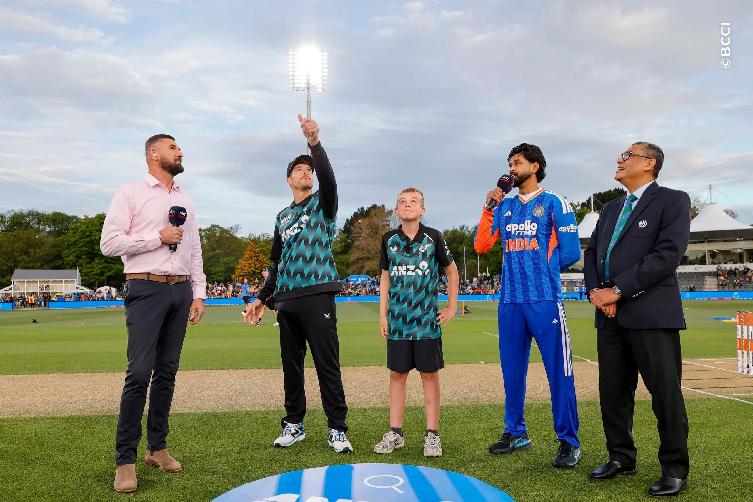 Shreyas Iyer of India and Mitchell Santner Captain of New Zealand at the toss during the 1st T20I match between New Zealand and India at the Hagley Oval, Christchurch, New Zealand on October 22, 2026.Photo: Surjeet Yadav / CREIMAS for BCCI