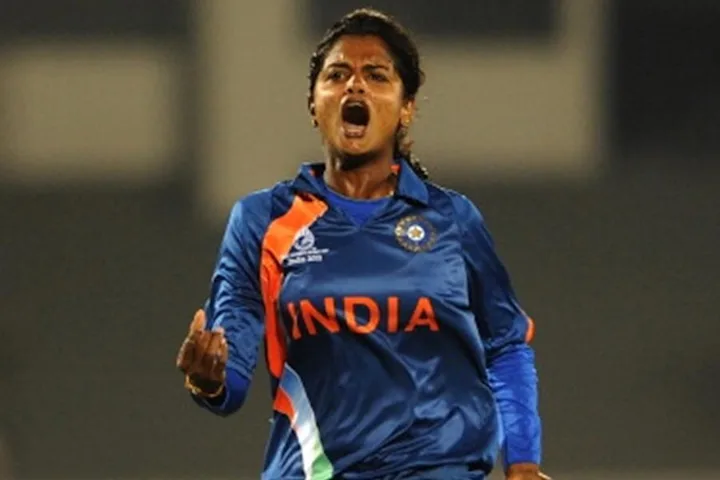 Railways women extend winning run