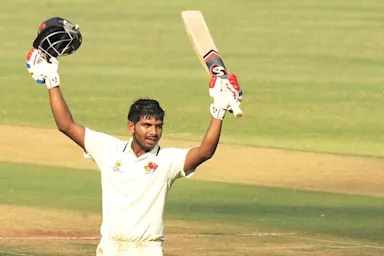 Herwadkar, Surya hit tons; 21 wickets fall in Dindigul