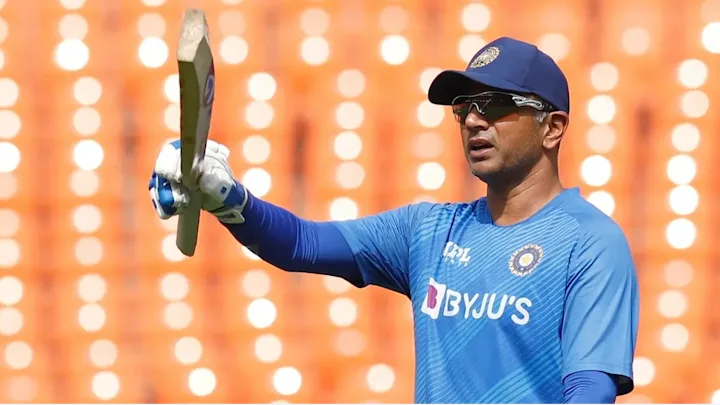 Head Coach Rahul Dravid tests positive for COVID-19