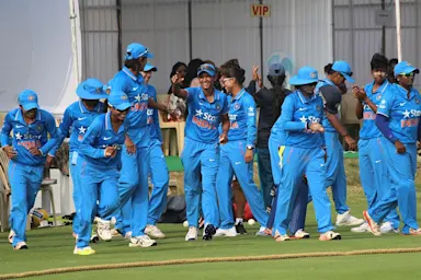 Mithali, Ekta star in India’s win over Sri Lanka