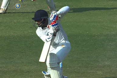 Karnataka continue their domination over Mumbai