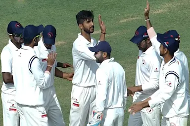 Disciplined Gujarat bowl Mumbai out for 228